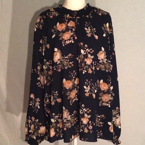 BELLE TWEED plus size blouse - Picture 2 of 9